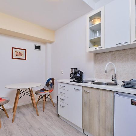 Appartment Ksenija 2 Mali Lošinj Buitenkant foto